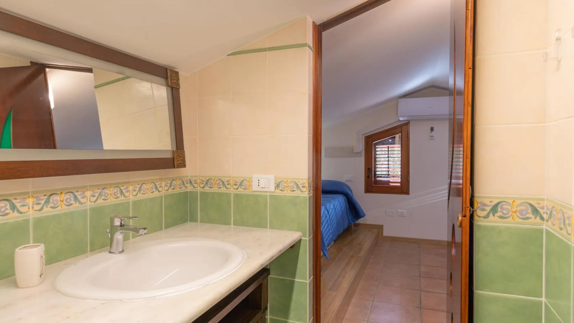 Villa Seaside Кампофеличе-ди-Роччелла Италия