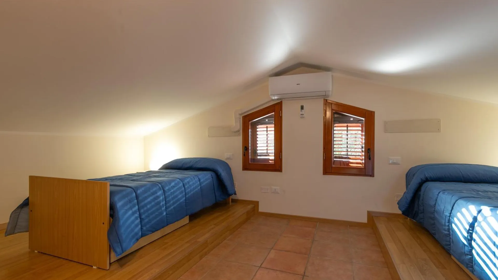 Villa Seaside Кампофеличе-ди-Роччелла