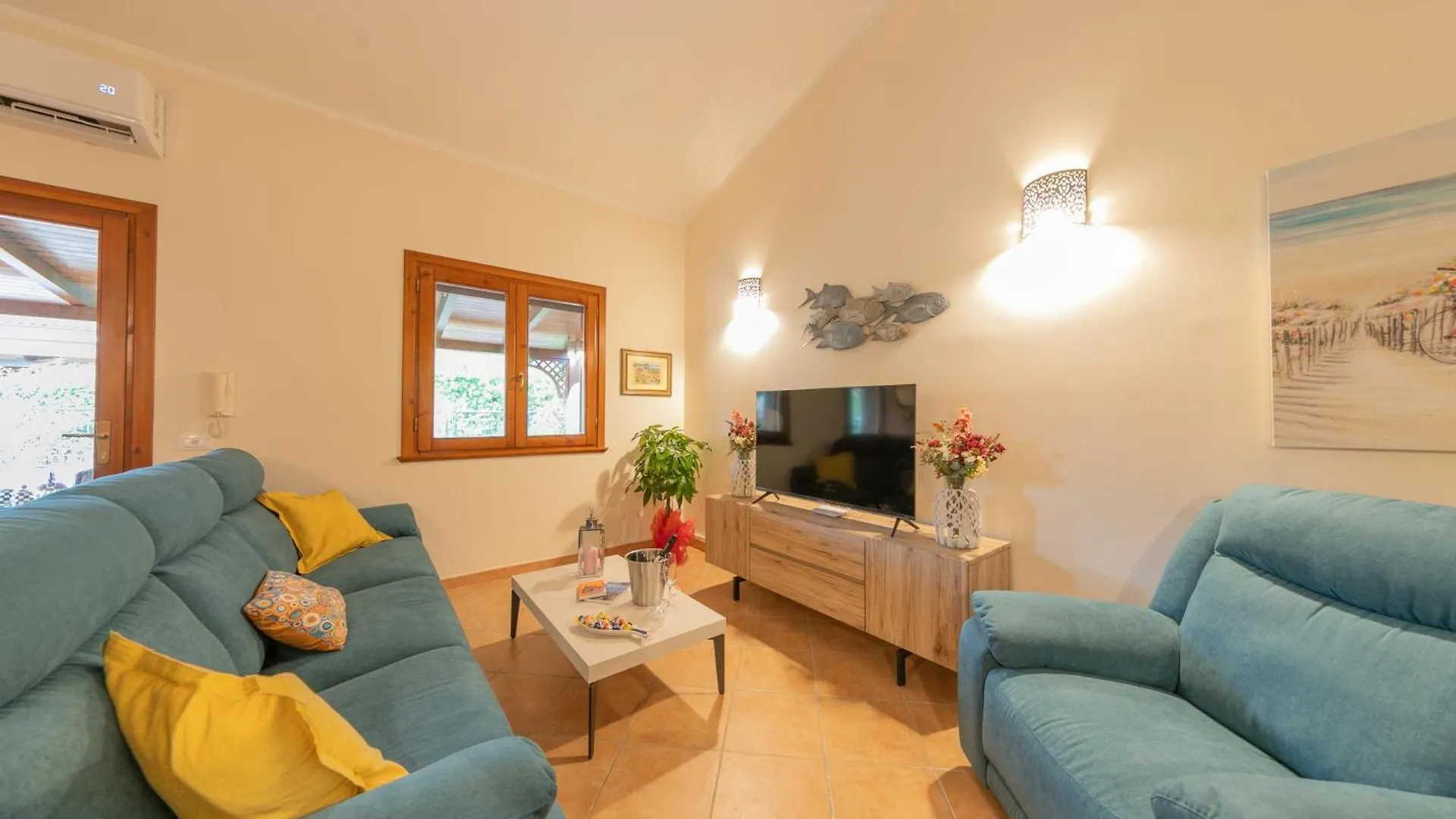 Villa Seaside Кампофеличе-ди-Роччелла Италия
