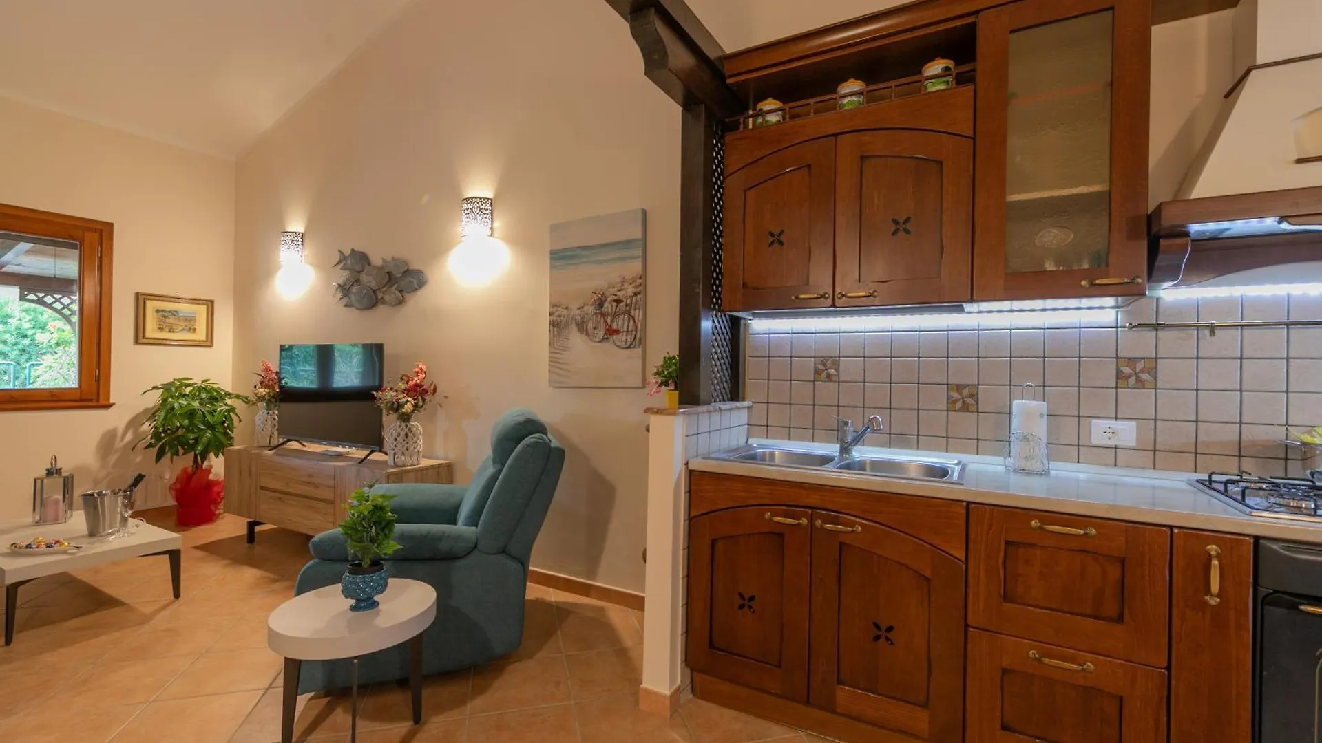 Villa Seaside Кампофеличе-ди-Роччелла